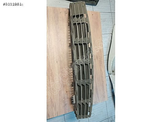 Renault Clio3 ön tampon ızgarası orijinal 900 TL