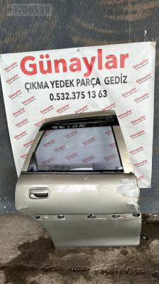 OPEL VECTRA B SAĞ ARKA KAPI