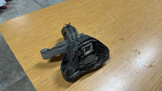 2018-23 MODEL DACIA DUSTER ORJ ÇIKMA MOTOR KULAĞI