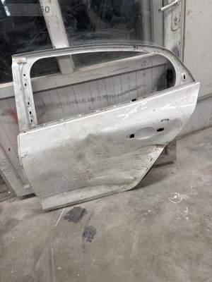 Renault Megane 4 sol arka kapı
