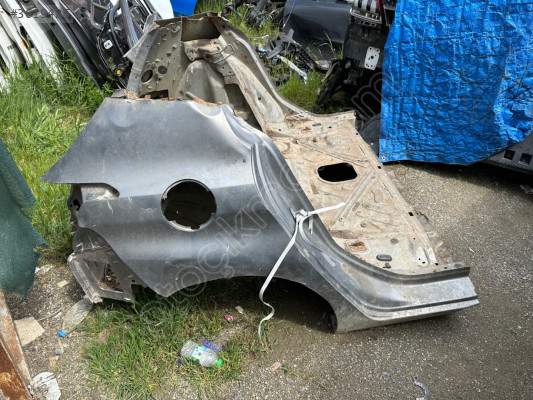 Peugeot 308 sağ arka çamurluk