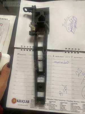 Peugeot 307 sağ ön kapı kolu iç mekanizması