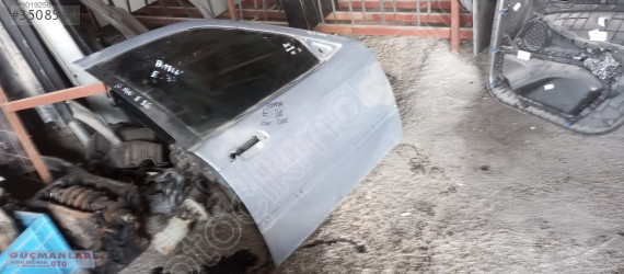 BMW 3 Serisi E36 Sağ Ön Kapı Güçmanları - Oto Çıkma Parç