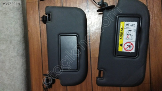 FORD KUGA SAĞ GÜNEŞLİK