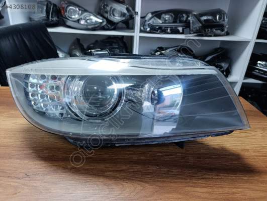 BMW E90 LCİ SAĞ FAR ORJİNALÇIKMA
