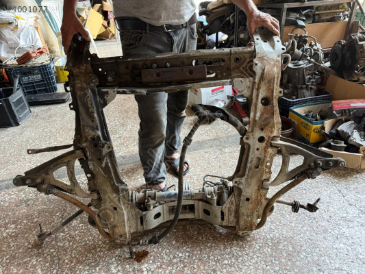 RENAULT 19 MOTOR TRAVERSİ , RENAULT 19 MOTOR BEŞİĞİ ORJİNAL