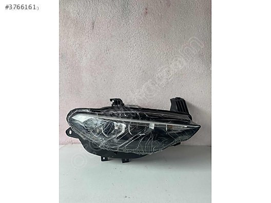 Fiat egea hatasız orijinal sağ ön far alttan ledli