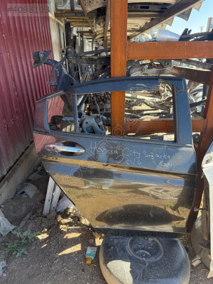 HONDA CİTY SAĞ ARKA KAPI ÇIKMA ORJİNAL
