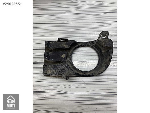 renault megane 2 sağ sis far çerçevesi 8200115118