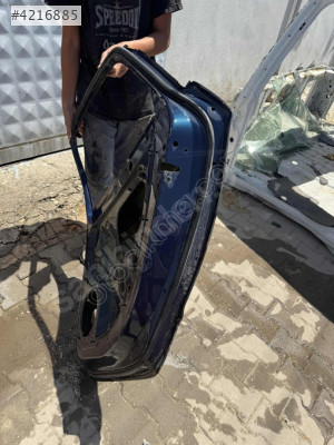 Audi a3 sağ arka kapı