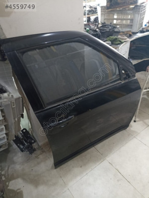 SUZUKİ SWİFT SAĞ ÖN KAPI ORJINAL ÇIKMA