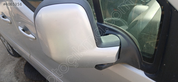 Peugeot partner tepe çıkma sag dış ayna