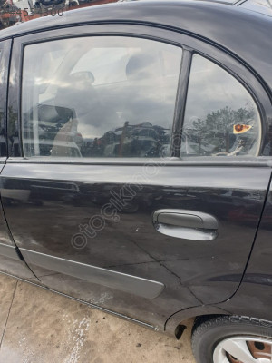 kia rio 2010 çıkma sol arka kapı (son fiyat)