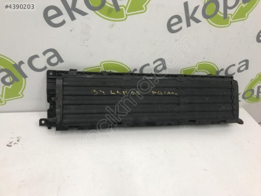 AUDI Q3 2019 2023 RADYATÖR HAVA YÖNLENDİRİCİ 83A121223