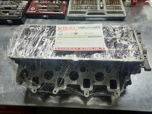 AUDİ A3 1.6 TDİ CAY CAYCA ÇIKMA SİLİNDİR KAPAĞI BAKIMLI