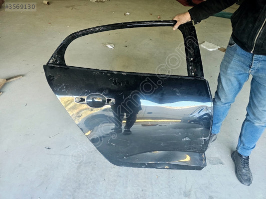RENAULT MEGAN 4 FÜME SAĞ ARKA KAPI ORJINAL