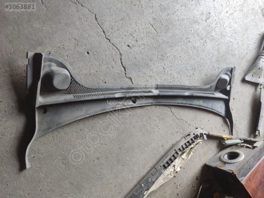 Volkswagen Jetta cam ızgarası