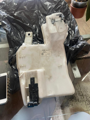 peugeot 3008 cam su bidonu