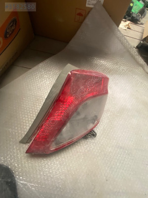 Toyota yaris sağ stop