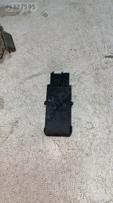 CHEVROLET CRUZE ORTA KONSOL YARDIMCI GİRİŞ SOKETİ.OTO ERKAN ÜNYE