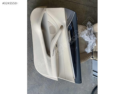 Bmw G30 sağ ön kapı döşemesi