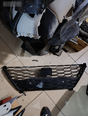 Seat arona ön tampon orta ızgara orjinal çıkma parça