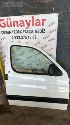 PEUGEOT PARTNER SAĞ ÖN KAPI