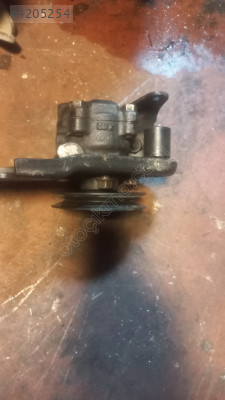 Isuzu Nkr çıkma direksiyon pompası