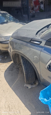 Suzuki Vitara sol ön çamurluk