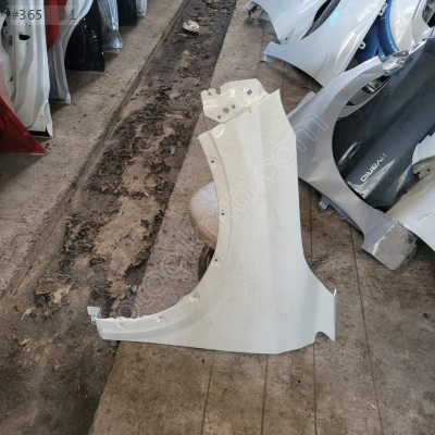 Nissan Qashqai sol hatasız çamurluk