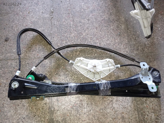 994853110 03-10 GOLF5-JETTA ORJ. ÇIKMA SOL ÖN CAM KRİKOSU