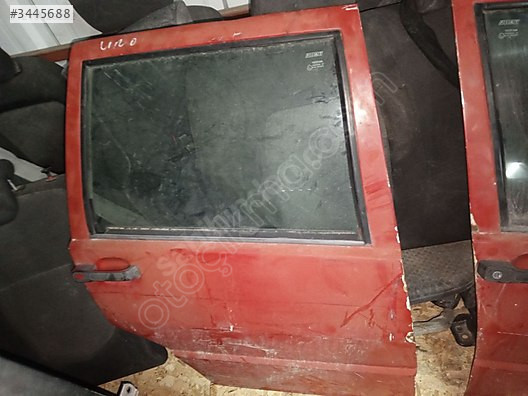 FİAT UNO SAĞ ARKA KAPI KIRMIZI DENİZ FİAT