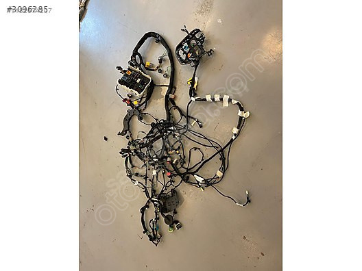 PEUGEOT 3008 SİGORTA KUTUSU VE ELEKTİRİK TESİSATI ORJİNAL ÇIKMA