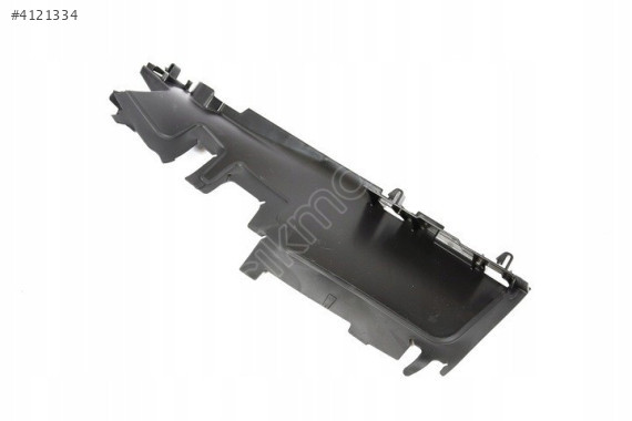 Passat Radyator Hava Klavuzu Sol (3g0121283a)
