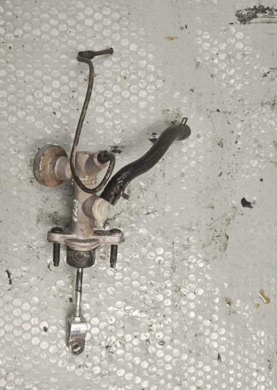 HYUNDAİ ACCENT ERA 1.5 BEYAZ  CRDİ DEBRİYAJ POMPASI -ALKAN OTO-