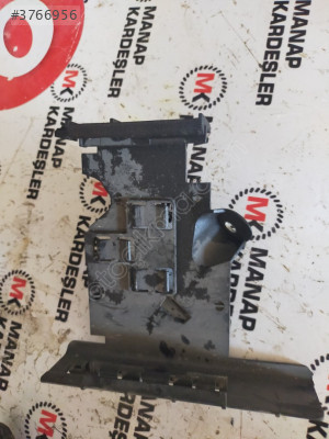 PASSAT B8 MOTOR BEYNİ BRAKETİ 5Q0906507D 5Q0906507F