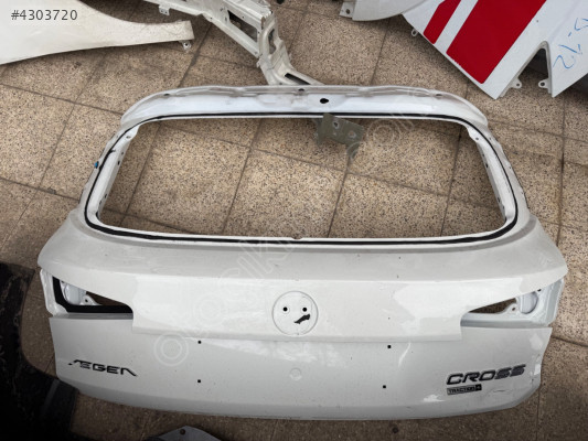 FİAT EGEA CROSS ÇIKMA ORJİNAL BAGAJ KAPAĞI BD2