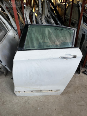 C5 sol arka kapı