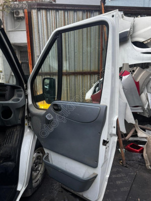 FORD CUSTOM SSAĞ KAPI KONUK OTO