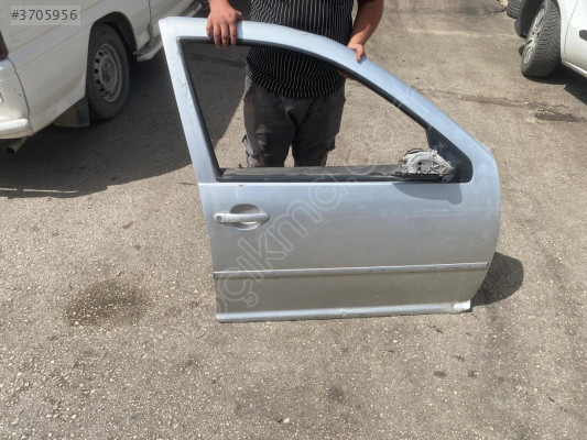 VW GOLF 4 GRİ SAĞ ÖN KAPI ORJINAL HATASIZ