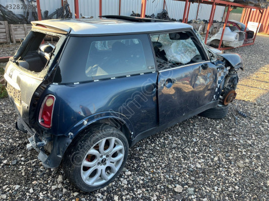 MİNİ COOPER SAĞ ARKA ÇAMURLUK MONTECAR 2