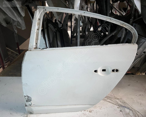RENAULT FLUANCE BEYAZ SOL ARKA KAPI ORJINAL BOYASIZ