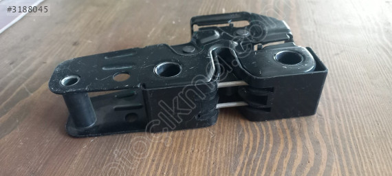 Polo kaput kilidi OEM 6Q0823509J temiz sökme
