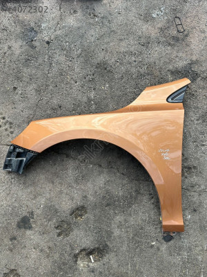 VOLVO V40 SOL ÖN ÇAMURLUK HATASIZ BOYASIZ ORJİNAL ÇIKMA