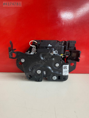 BMW X1 U11 F40 ELEKTRİKLİ VAKUM BAGAJ KİLİDİ UK5B39E401