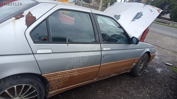 Alfa Romeo 164 sağ kapı camları adet yedek parça