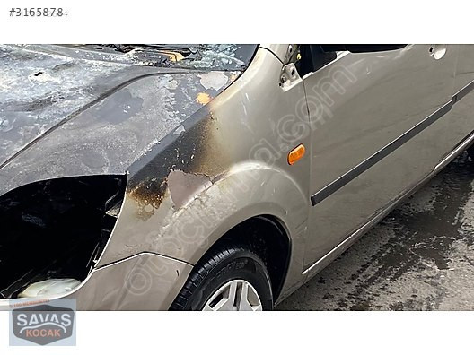 Ford Fiesta Sağ Ön Çamurluk