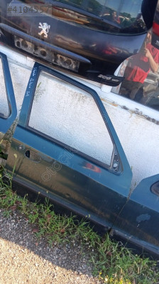 Skoda felicia sağ ön kapi