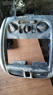 Mazda 6 26 ge kasa teyp çerçevesi