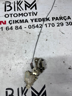 Nissan Almera Kapı Kilidi